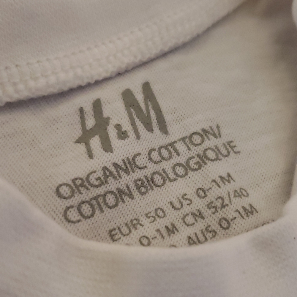 5 H&M organic cotton baby under shirts